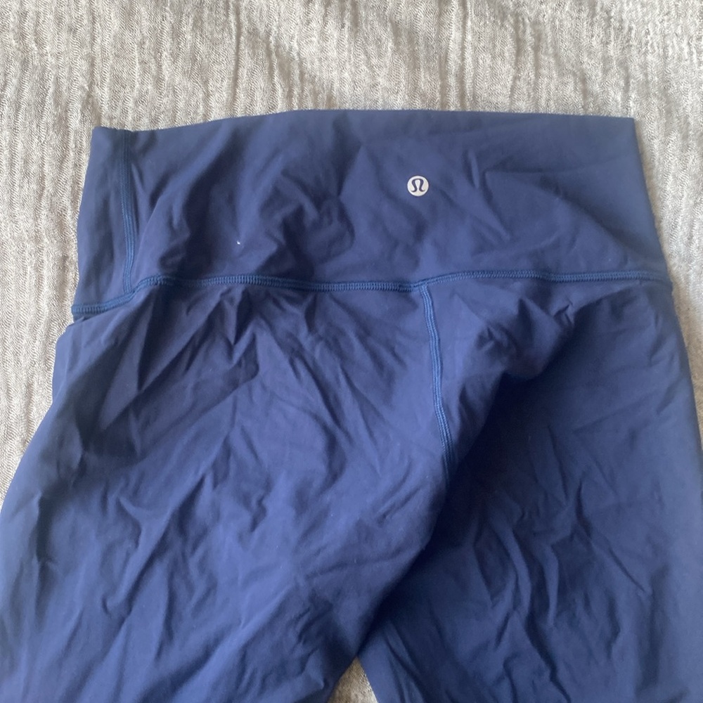 Lululemon navy wunder under - size 10 - Picture 2 of 5